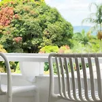 Reef Luxury Apartment