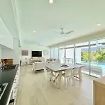 Pool Resort Port Douglas