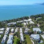 Tropical Reef Apartments