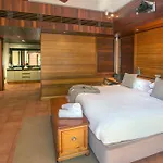 17 Wharf Street - Luxury Holiday Home