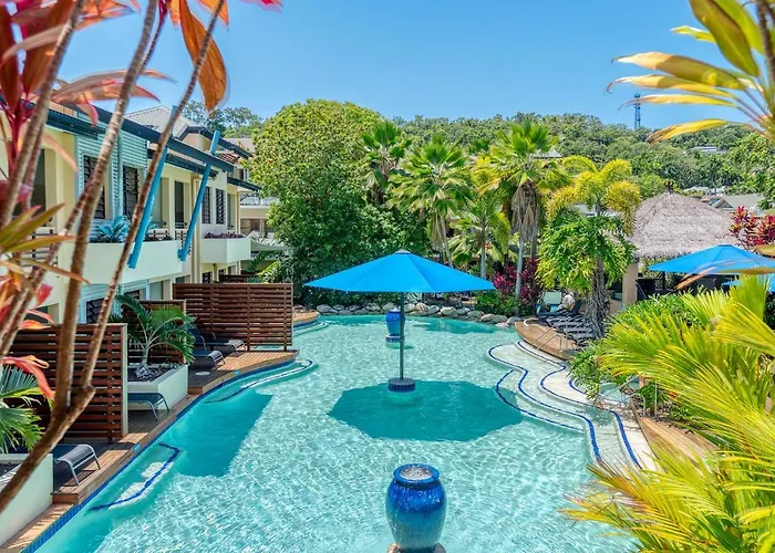 Magnificent 2 Bed Unit In Heart Of Port Douglas