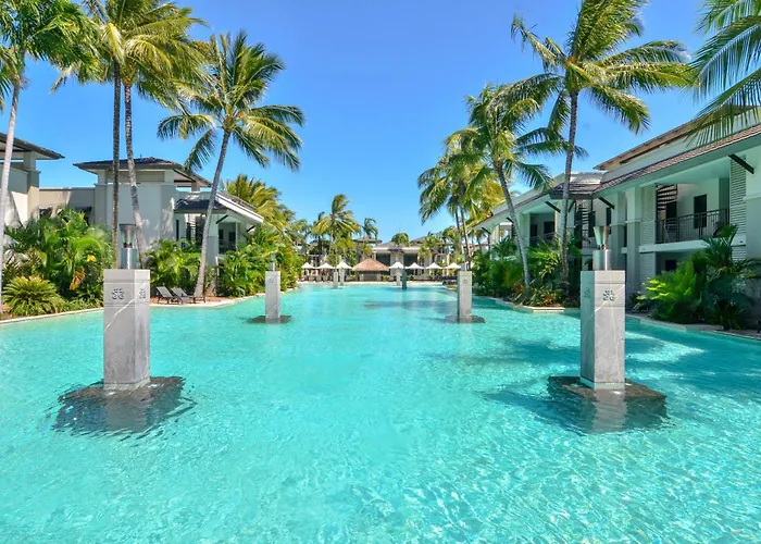 The Posh Penthouse With Stunning Rooftop Oasis, Free Parking And Wifi