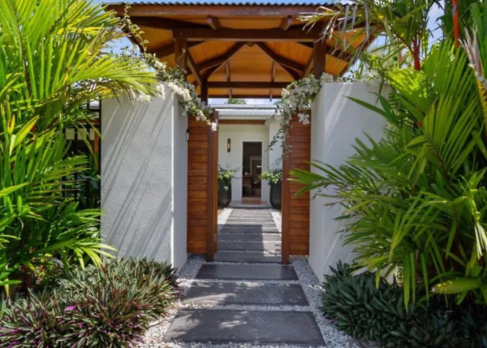 51 Reef Street Port Douglas