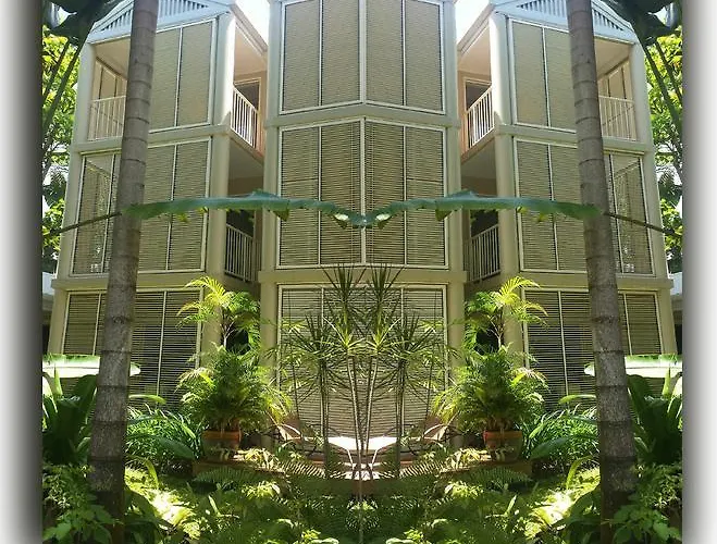 Port Douglas Apartments - Adults Only Oasis