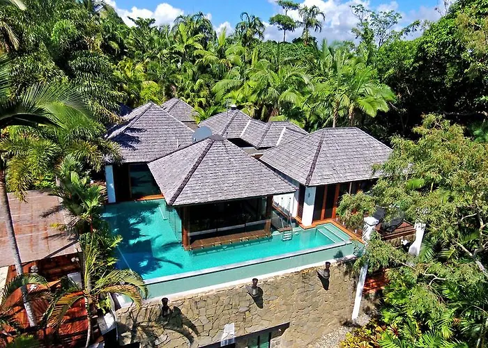 17 Wharf Street - Luxury Holiday Home