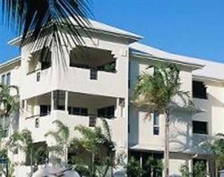 Aparthotel Mowbray By The Sea 4*