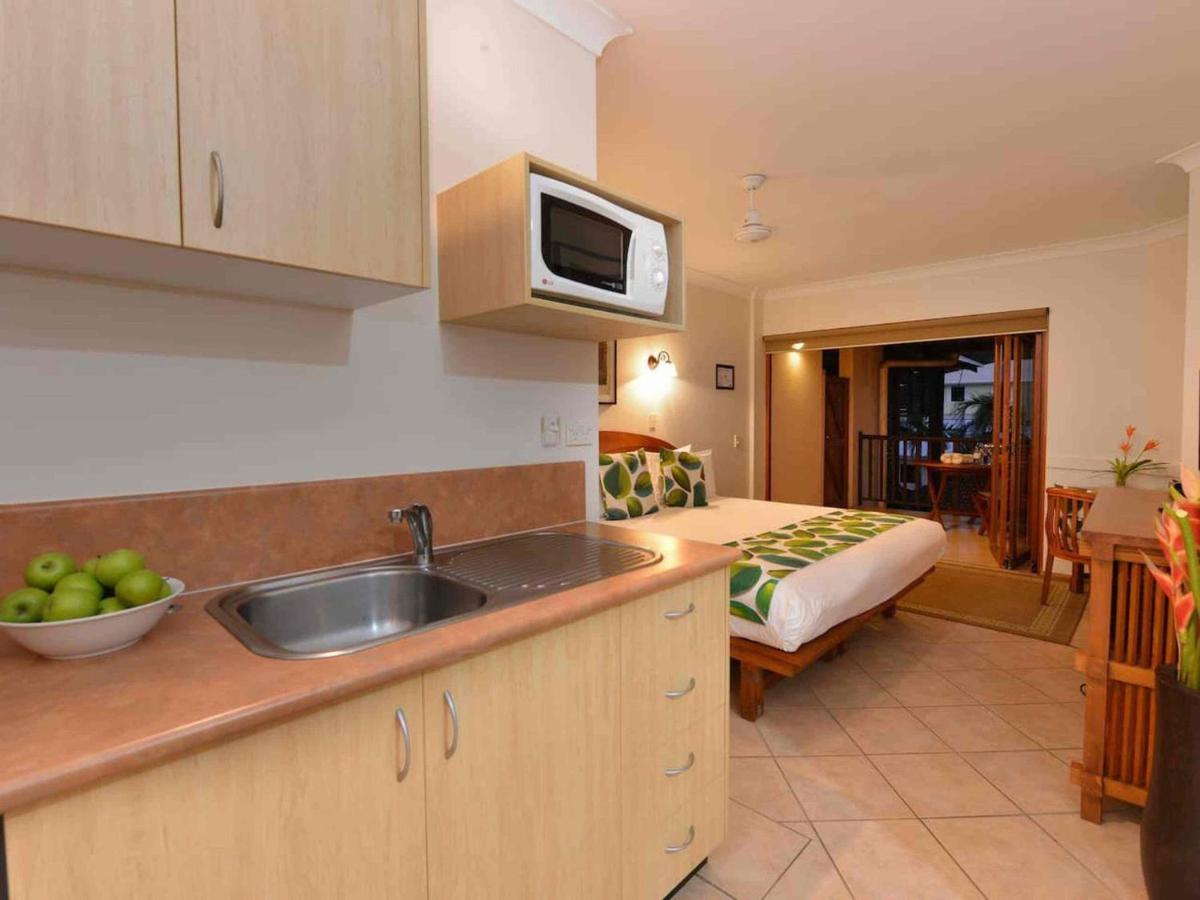 Apartment Balinese Style Studio Port Douglas