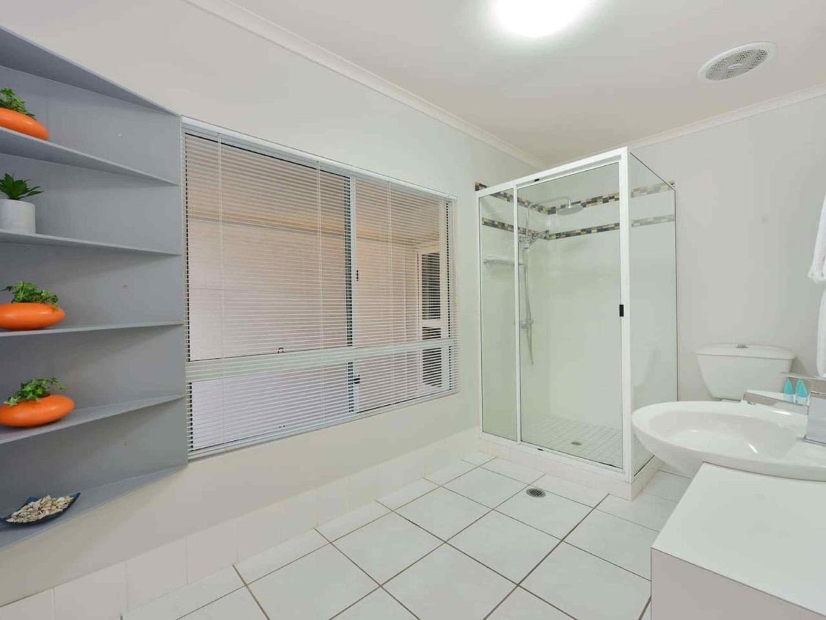 Sandwater-tropical Beachside Holiday House Holiday home Port Douglas