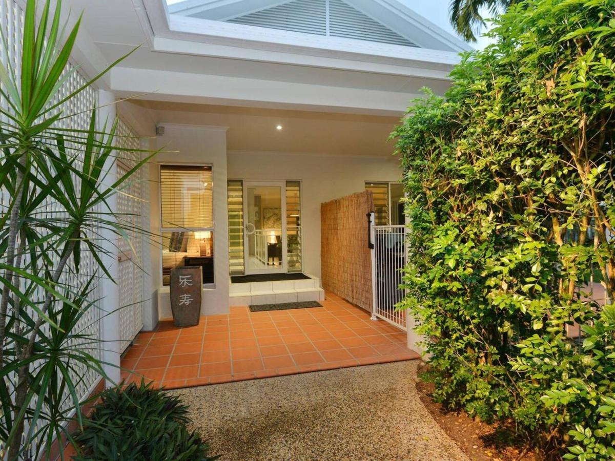 Sandwater-tropical Beachside Holiday House Port Douglas
