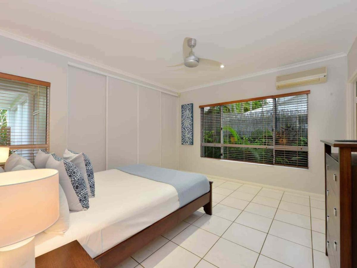 Sandwater-tropical Beachside Holiday House * Port Douglas
