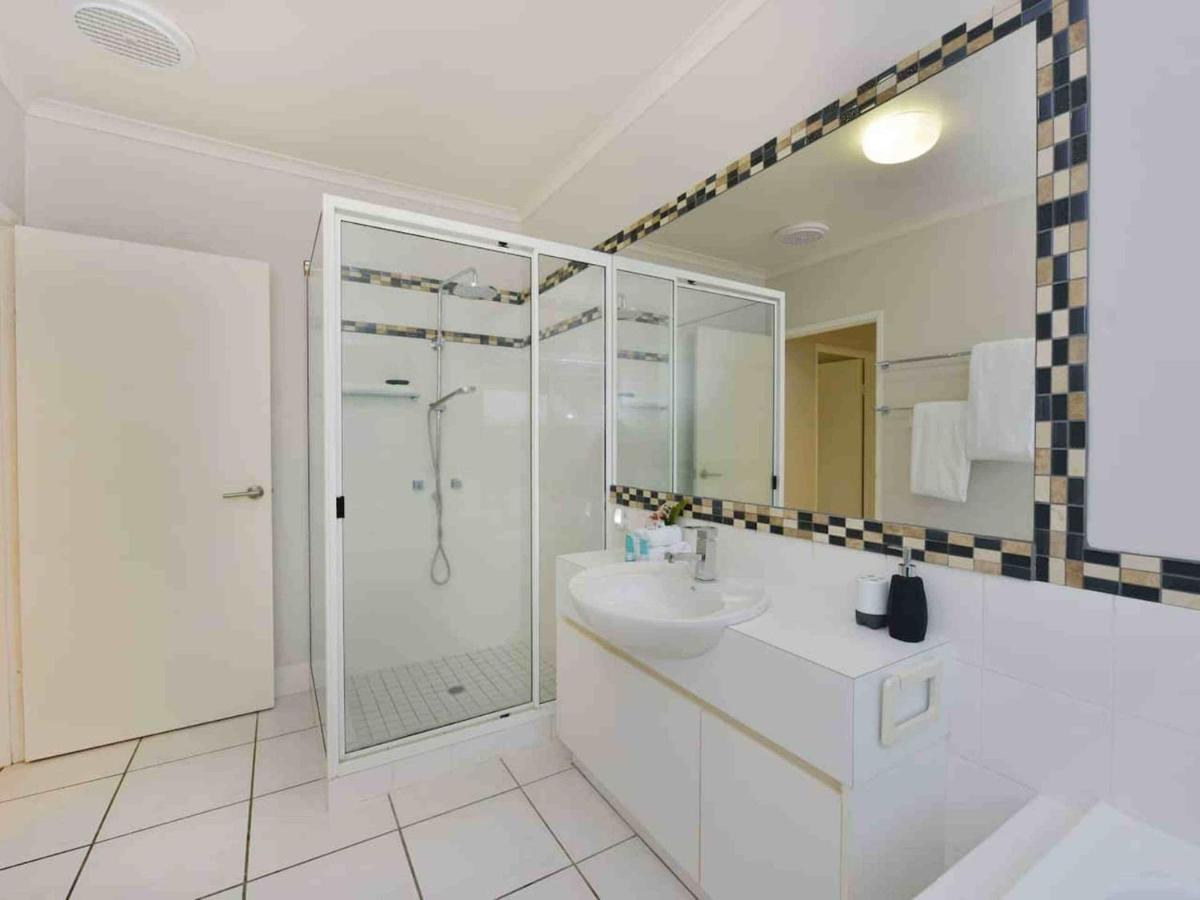 Sandwater-tropical Beachside Holiday House Holiday home Port Douglas