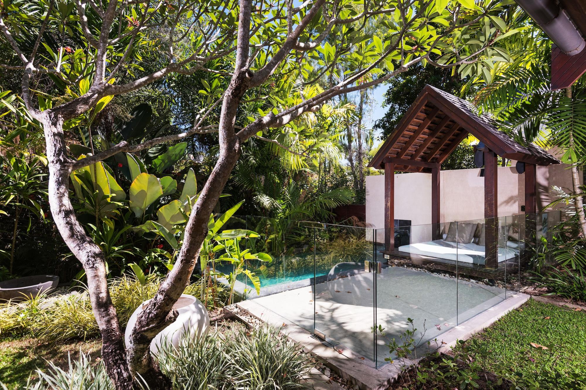 Resort Niramaya And Port Douglas
