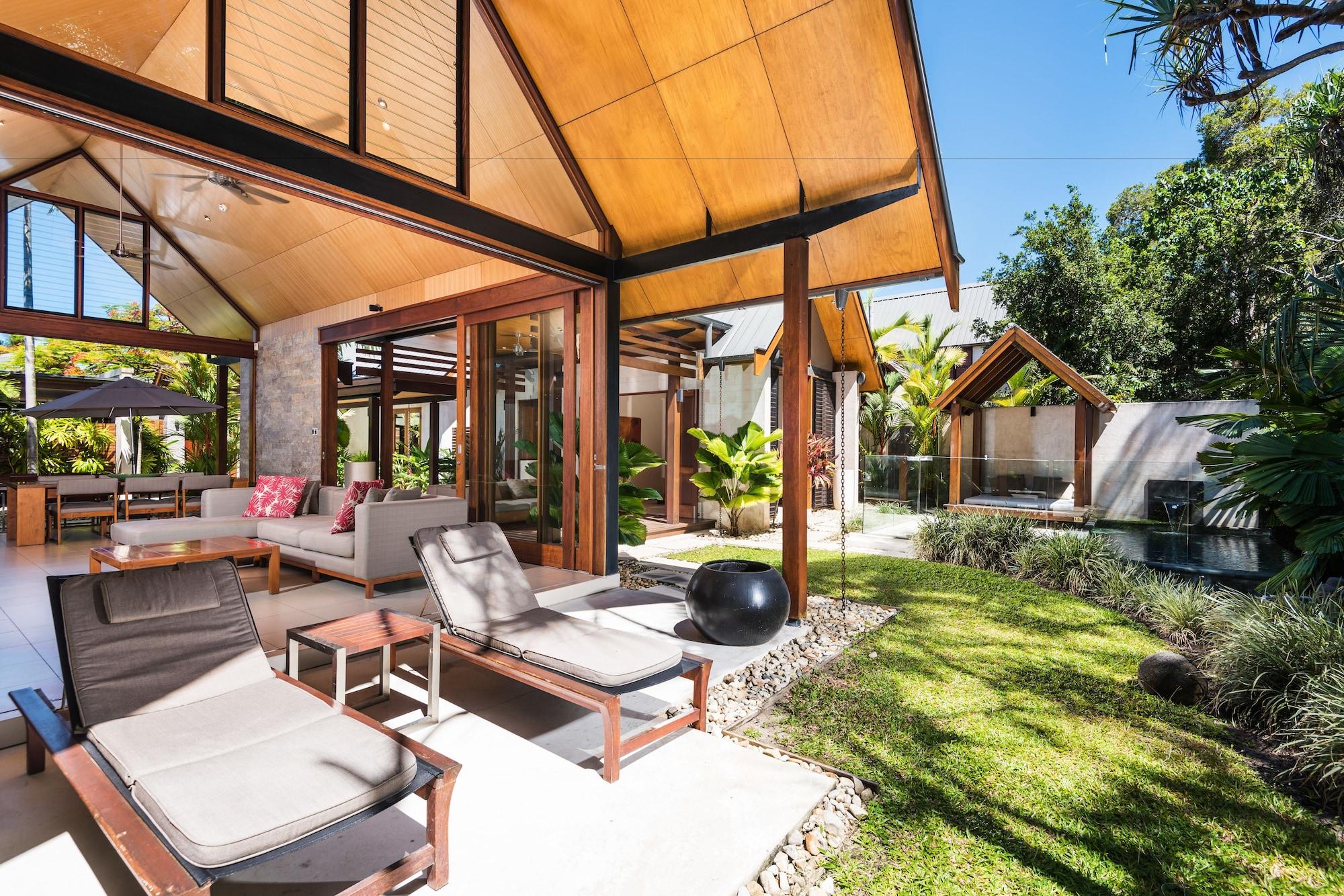 Resort Niramaya And Port Douglas