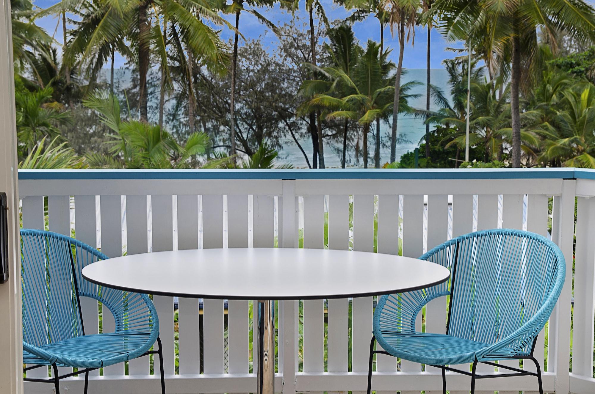 By The Sea Aparthotel Port Douglas