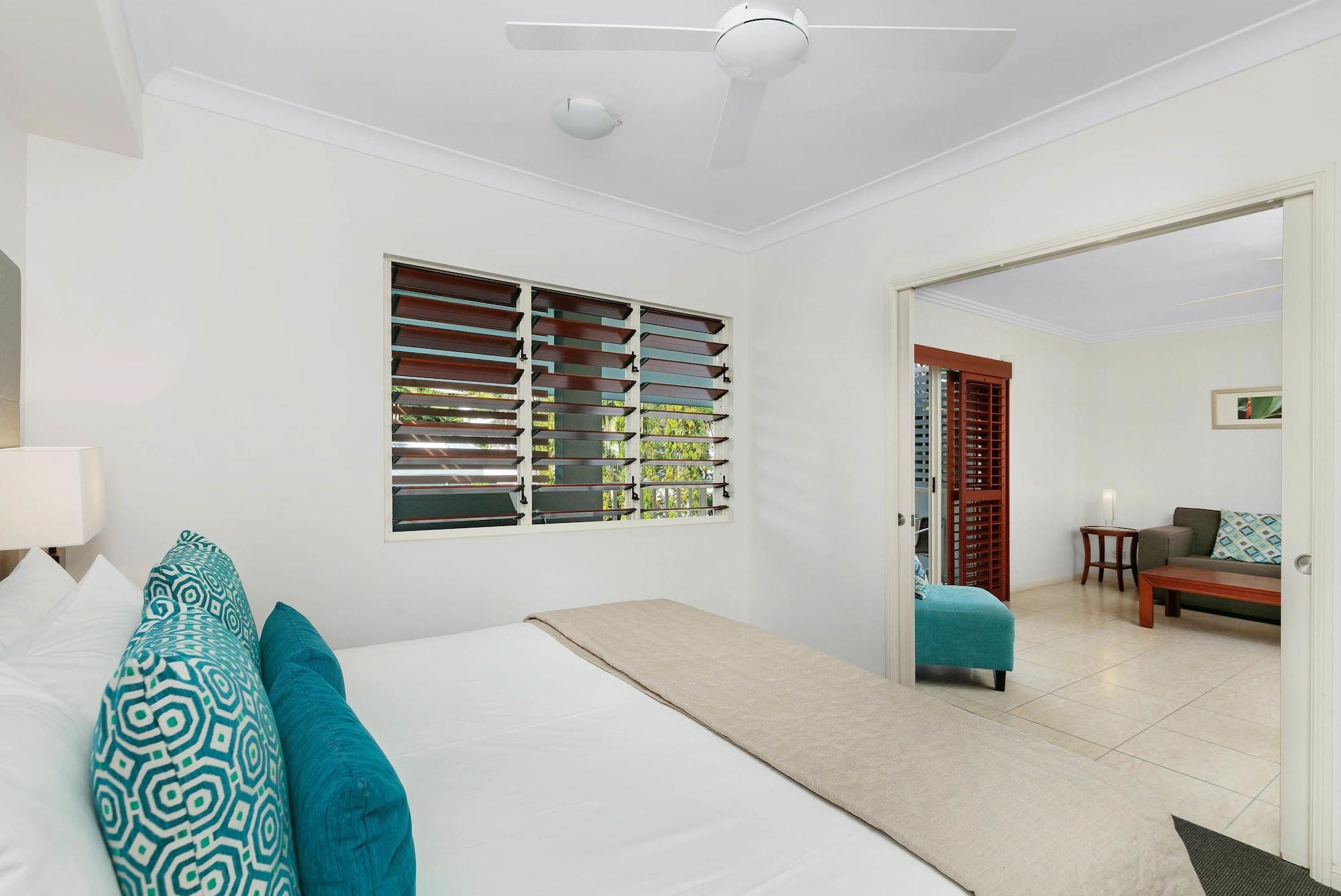 Aparthotel Mantra Aqueous On Port