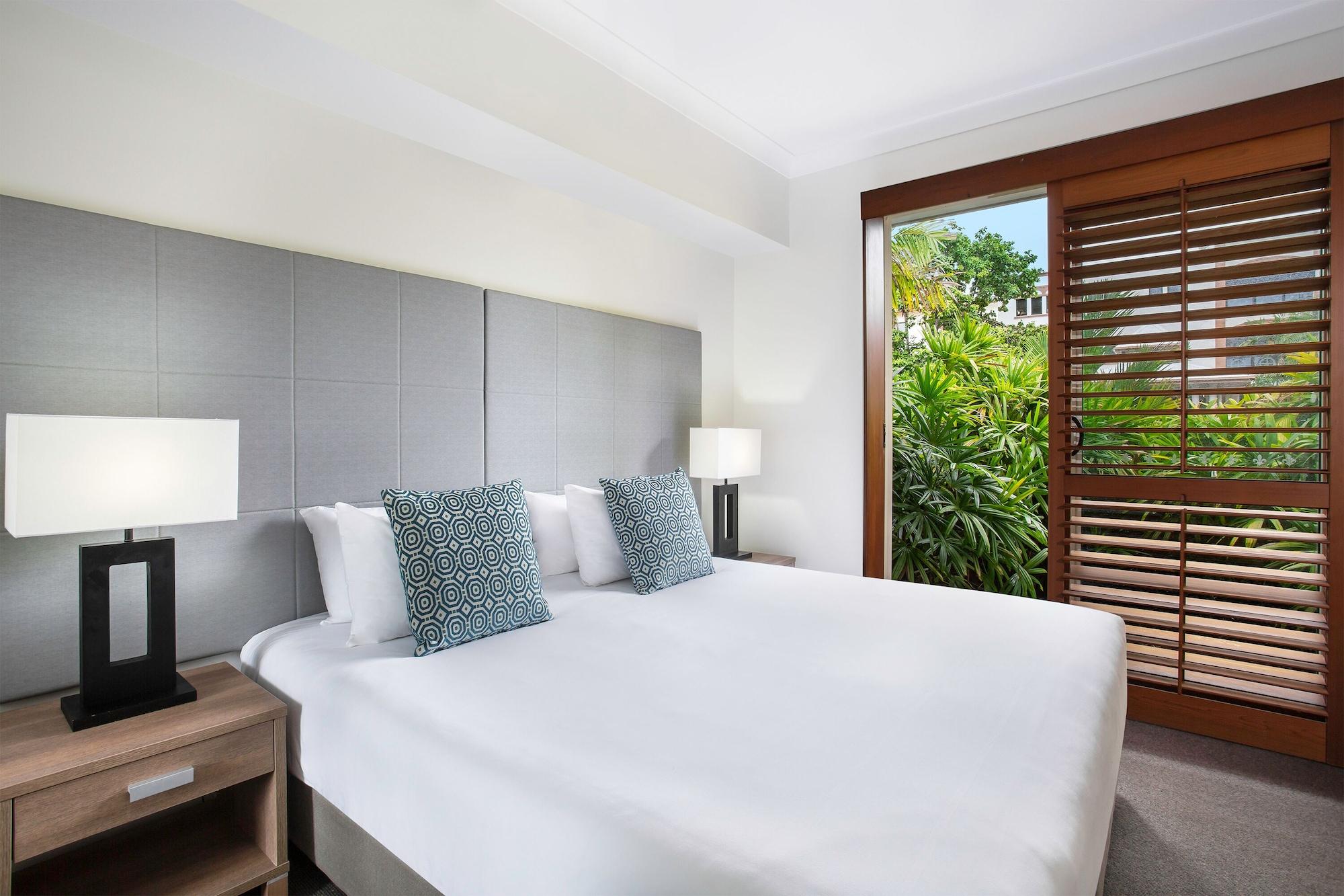 Mantra Aqueous On Port 4* Port Douglas