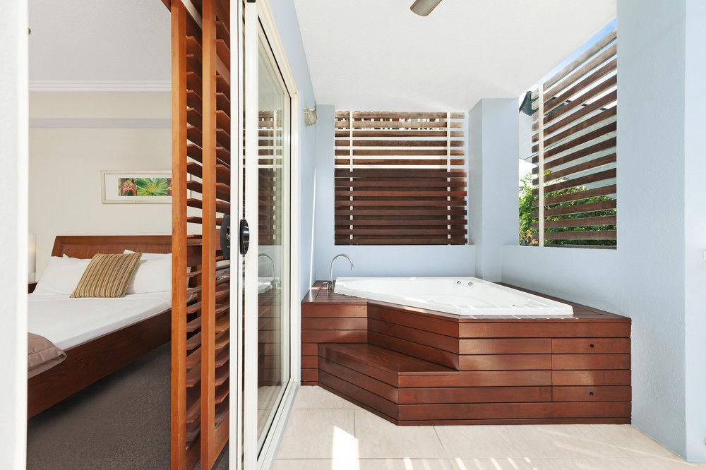 Aparthotel Mantra Aqueous On Port