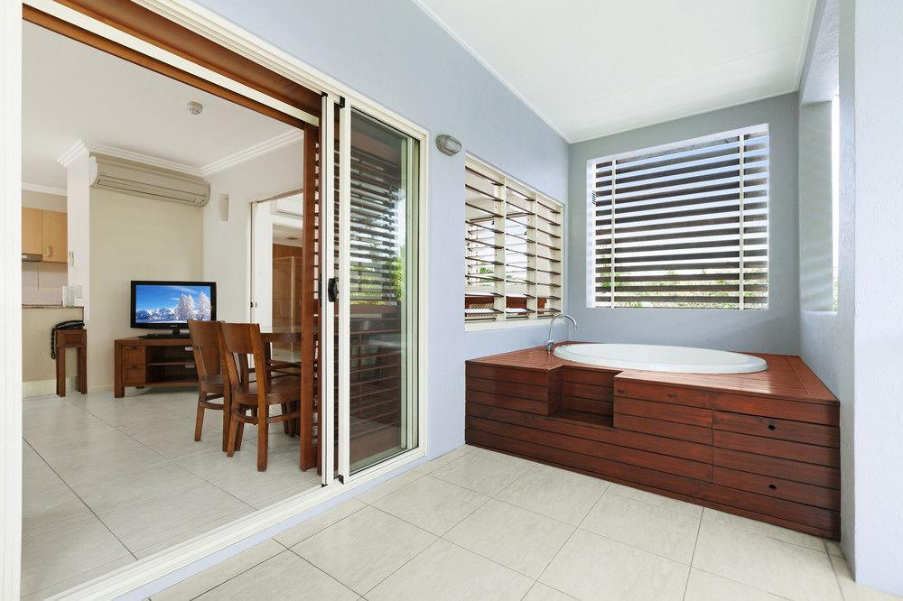 Aparthotel Mantra Aqueous On Port Port Douglas