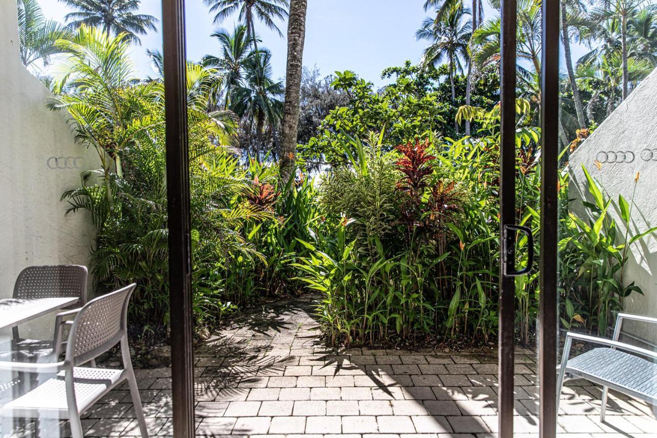 Beachfront Terraces With Onsite Reception & Check In Aparthotel Port Douglas