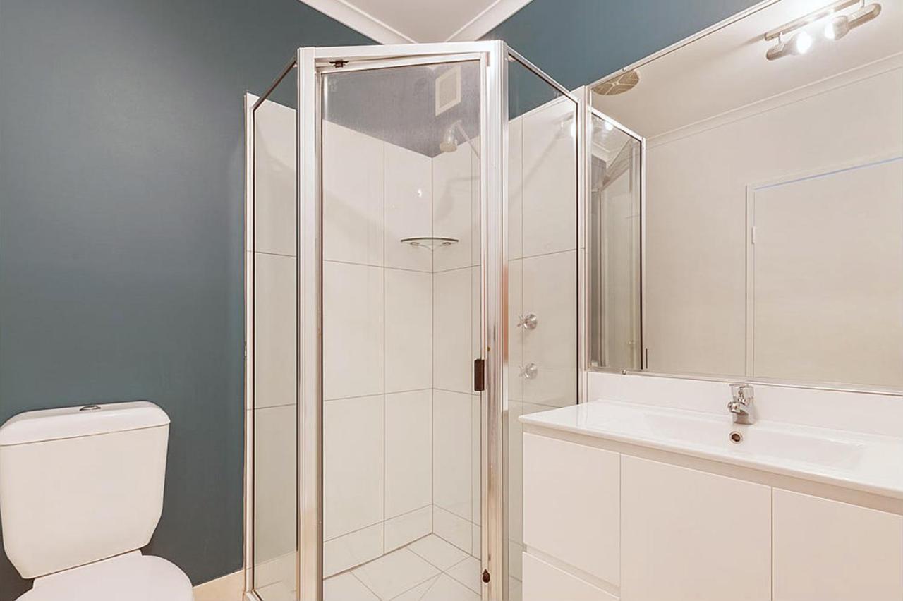 Lovely Spacious 2 Bedroom 2 Bathroom Townhouse In Apartment *