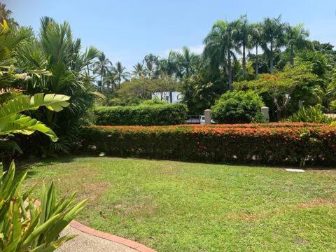 Holiday home Luxury 5 Bedroom Home, Steps To Sol