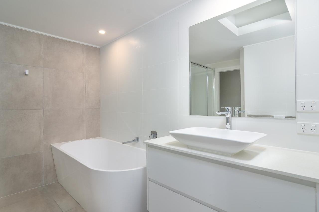 Mandalay Luxury Beachfront Aparthotel Port Douglas