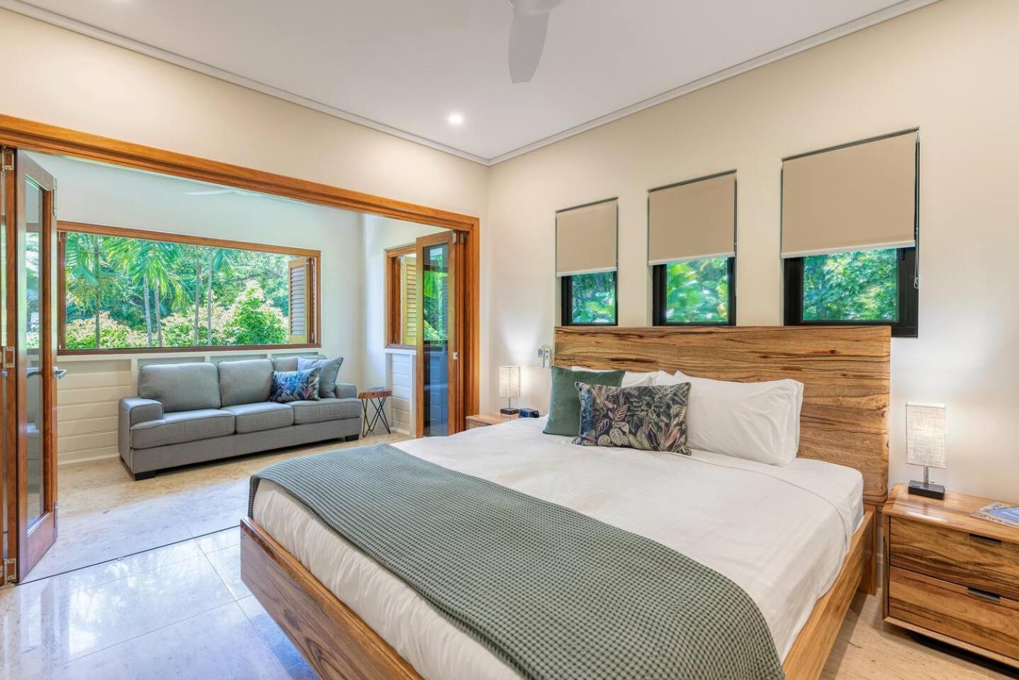 Villa Flagstaff Pavillion - A Lush Subtropical Paradise *