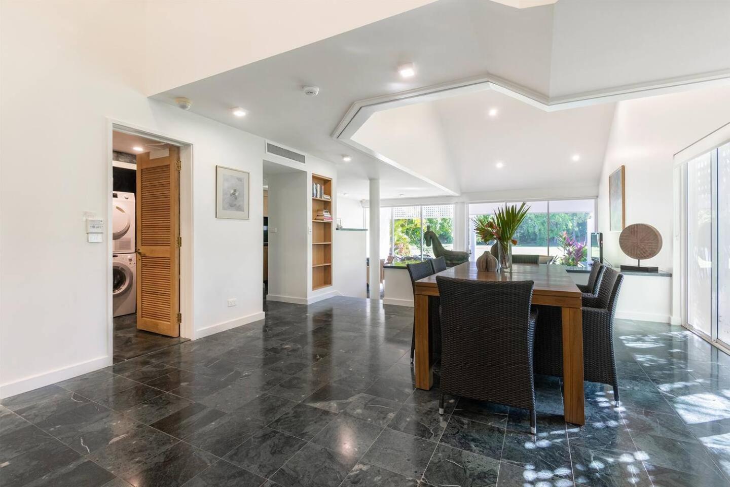 Tropical Resort-style Living On Mirage Golf Course