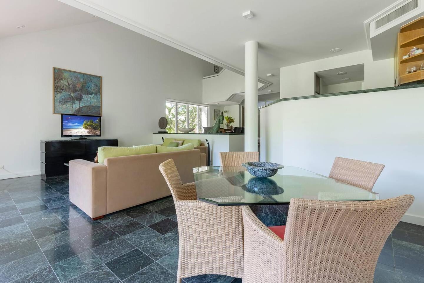 Tropical Resort-style Living On Mirage Golf Course *
