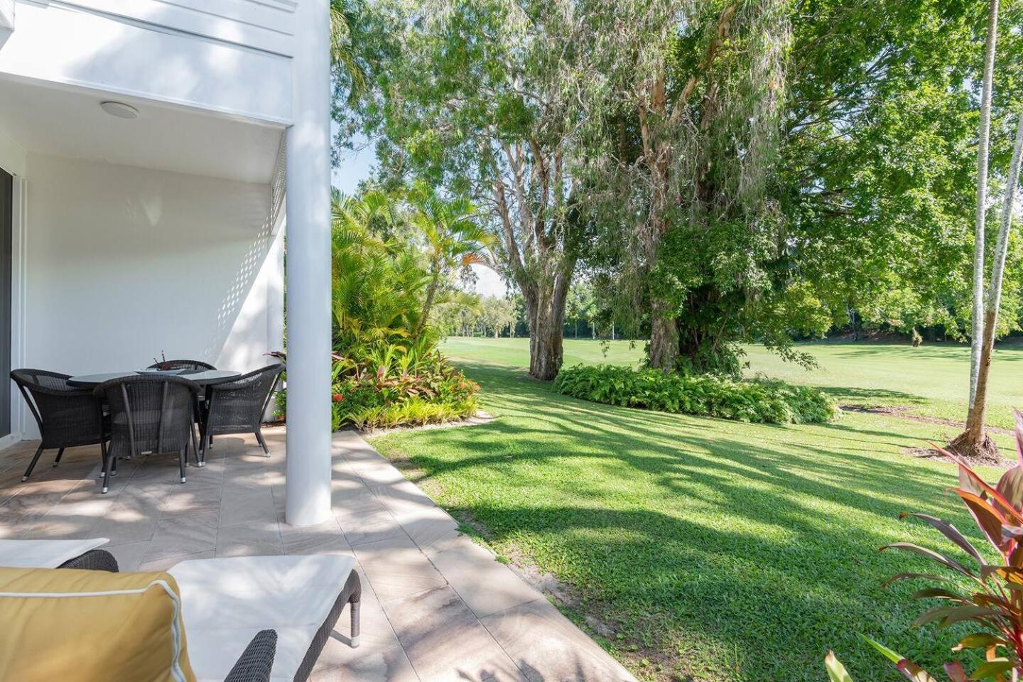Tropical Resort-style Living On Mirage Golf Course Port Douglas
