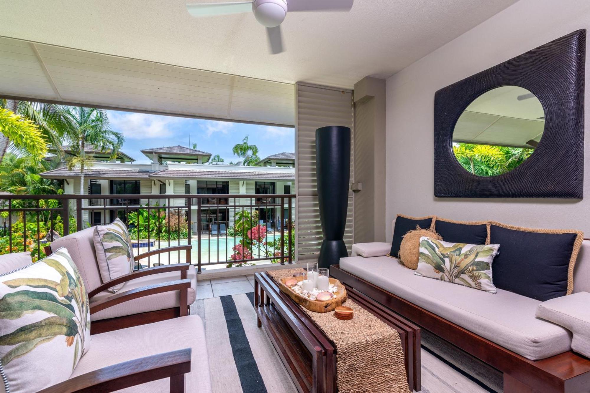 The Posh Penthouse With Stunning Rooftop Oasis, Free Parking And Wifi Apartment *