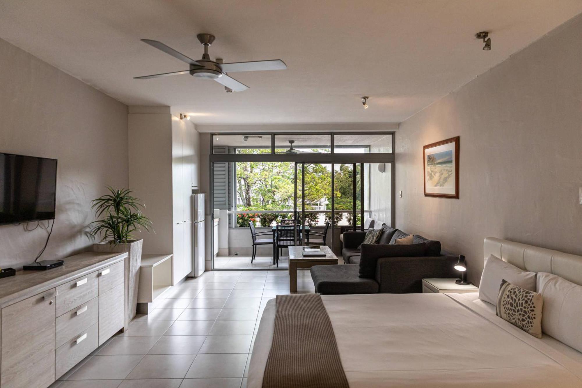 Club Tropical - Official Onsite Reception & Check In Aparthotel Port Douglas