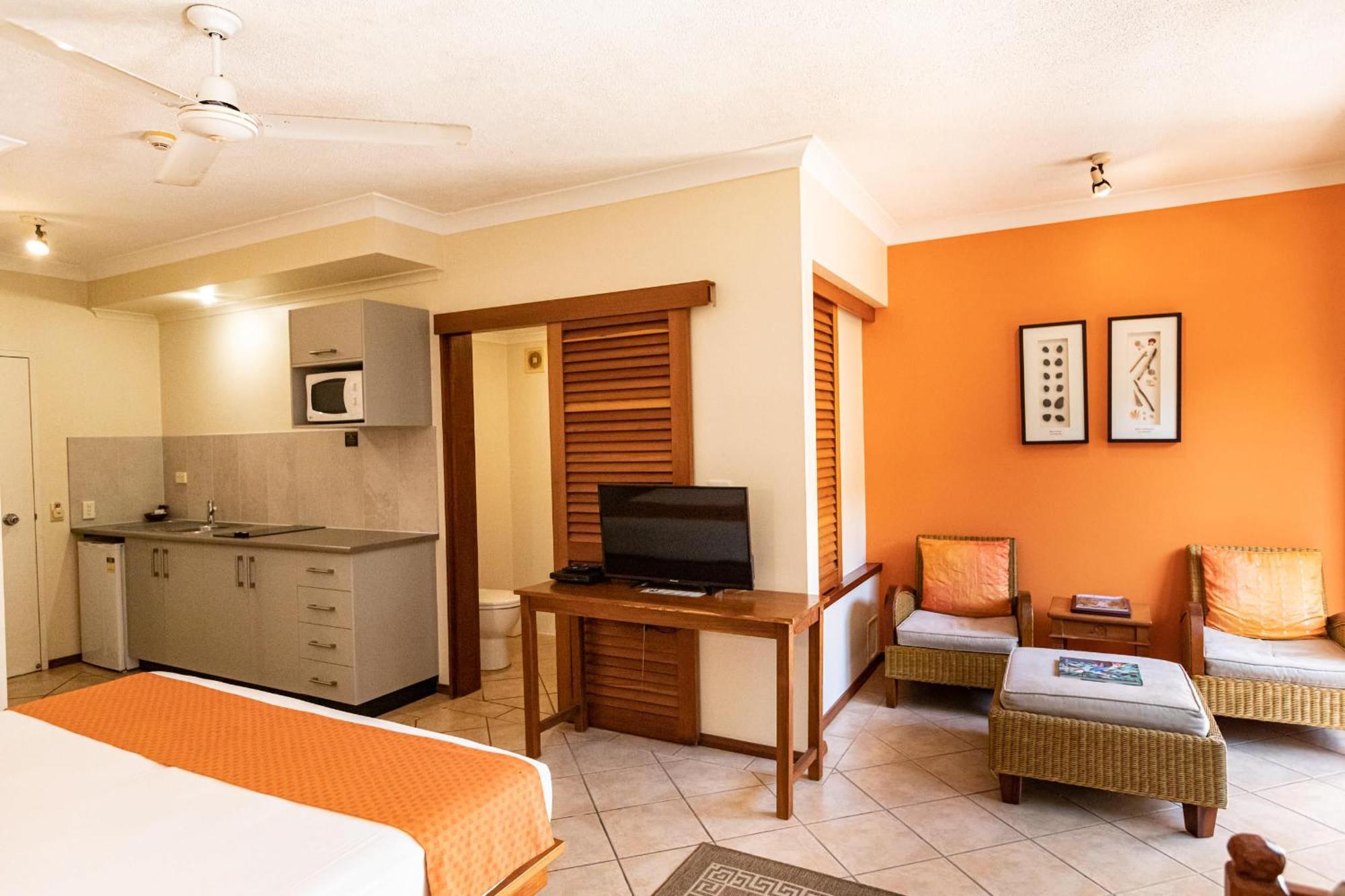 Hibiscus & - Official Onsite Reception & Check In