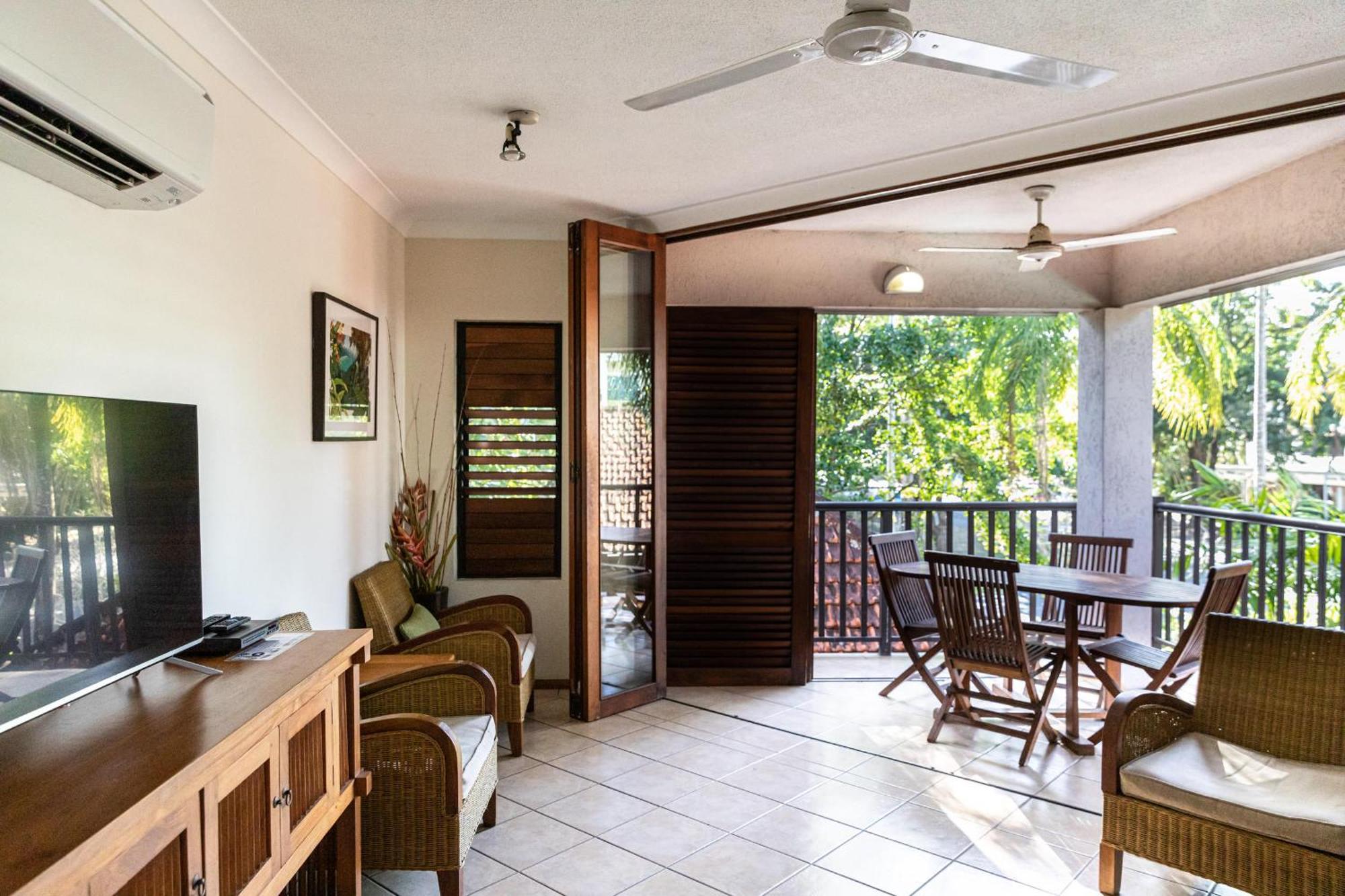 Hibiscus & - Official Onsite Reception & Check In Resort