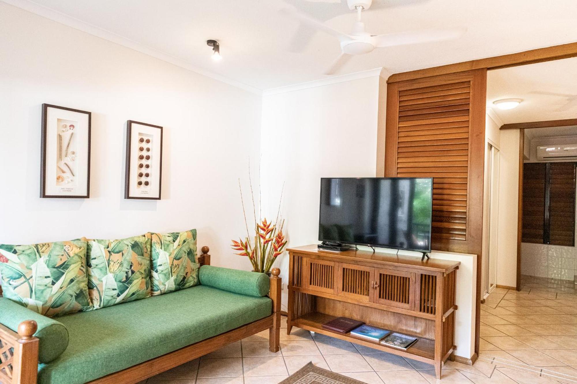Hibiscus & - Official Onsite Reception & Check In Resort 4*