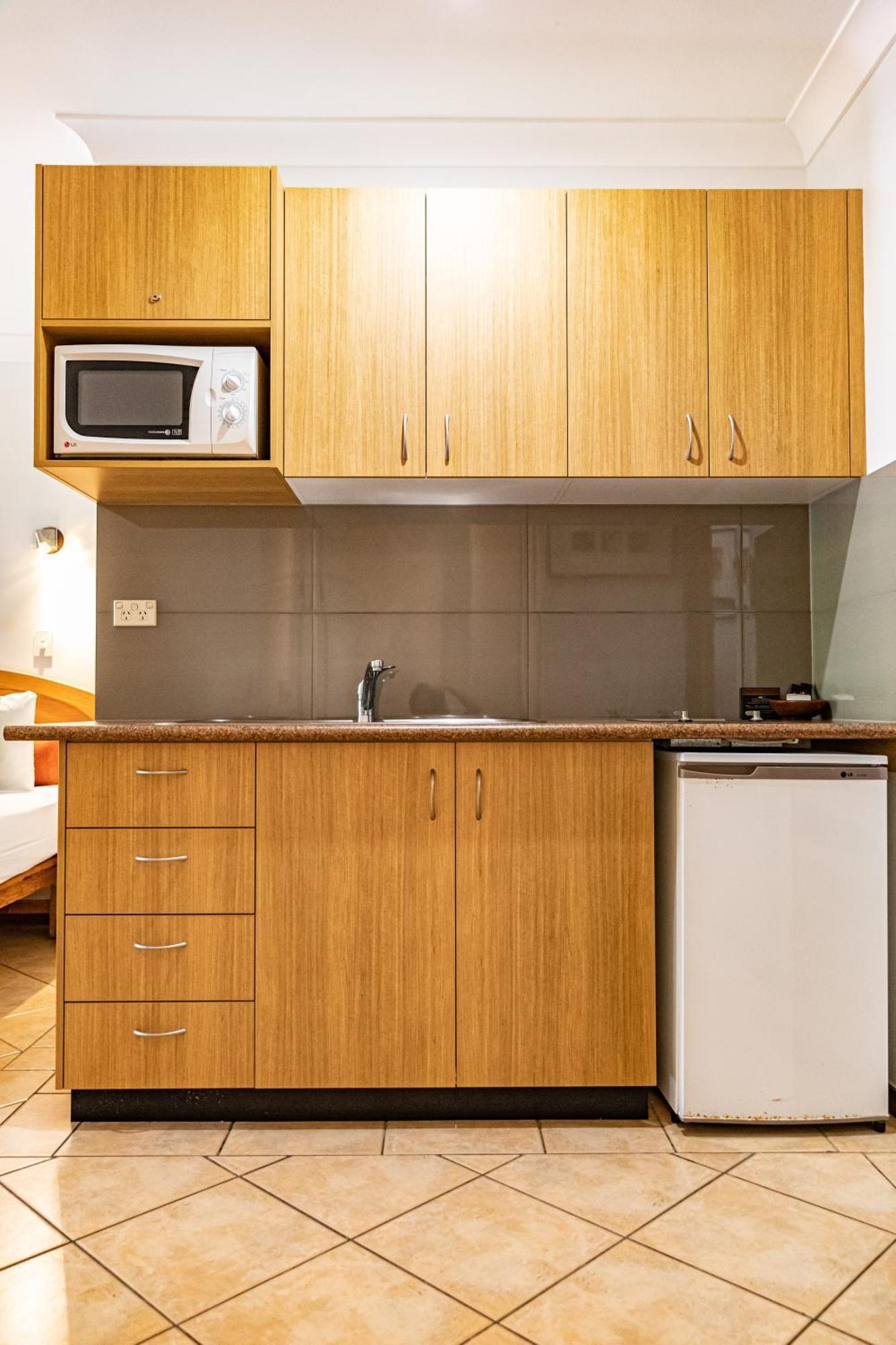 Resort Hibiscus & - Official Onsite Reception & Check In Port Douglas