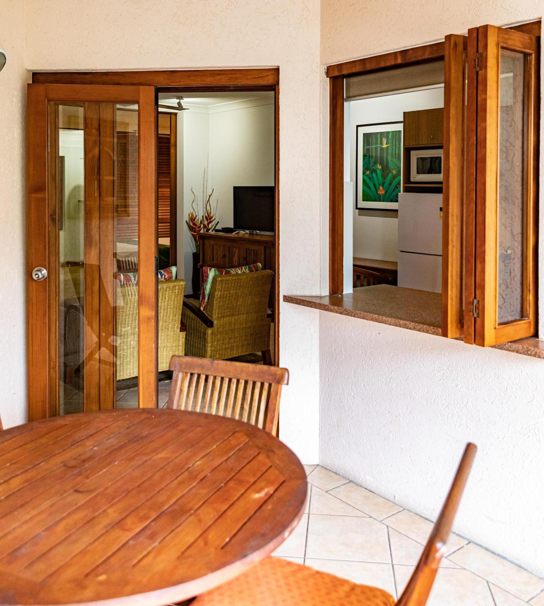 Resort Hibiscus & - Official Onsite Reception & Check In Port Douglas