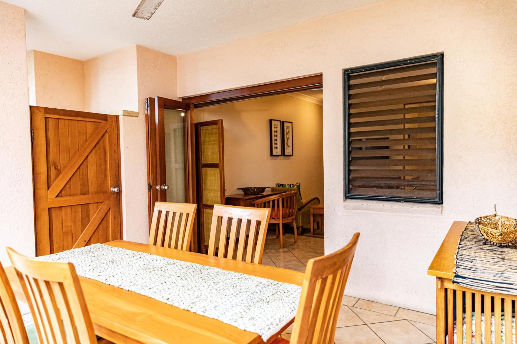 Hibiscus & - Official Onsite Reception & Check In Resort