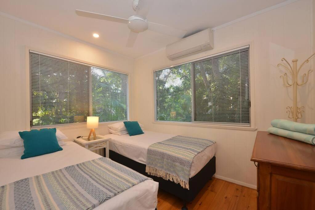 Holiday home 3 Bedroom Queenslander Close To Four Mile