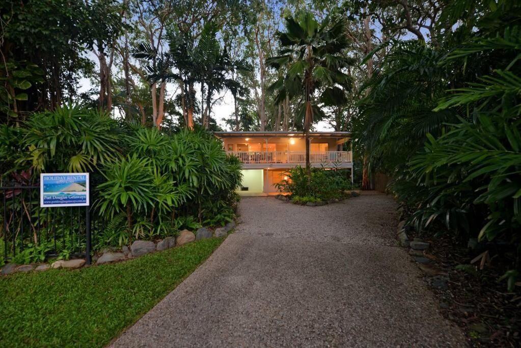 Holiday home 3 Bedroom Queenslander Close To Four Mile Port Douglas