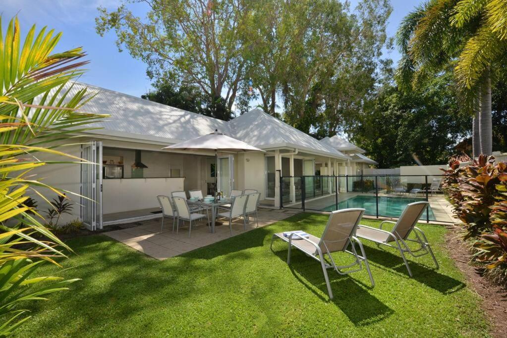 Holiday home Plantation House - Private 4 Bedroom Beachfront Retreat *