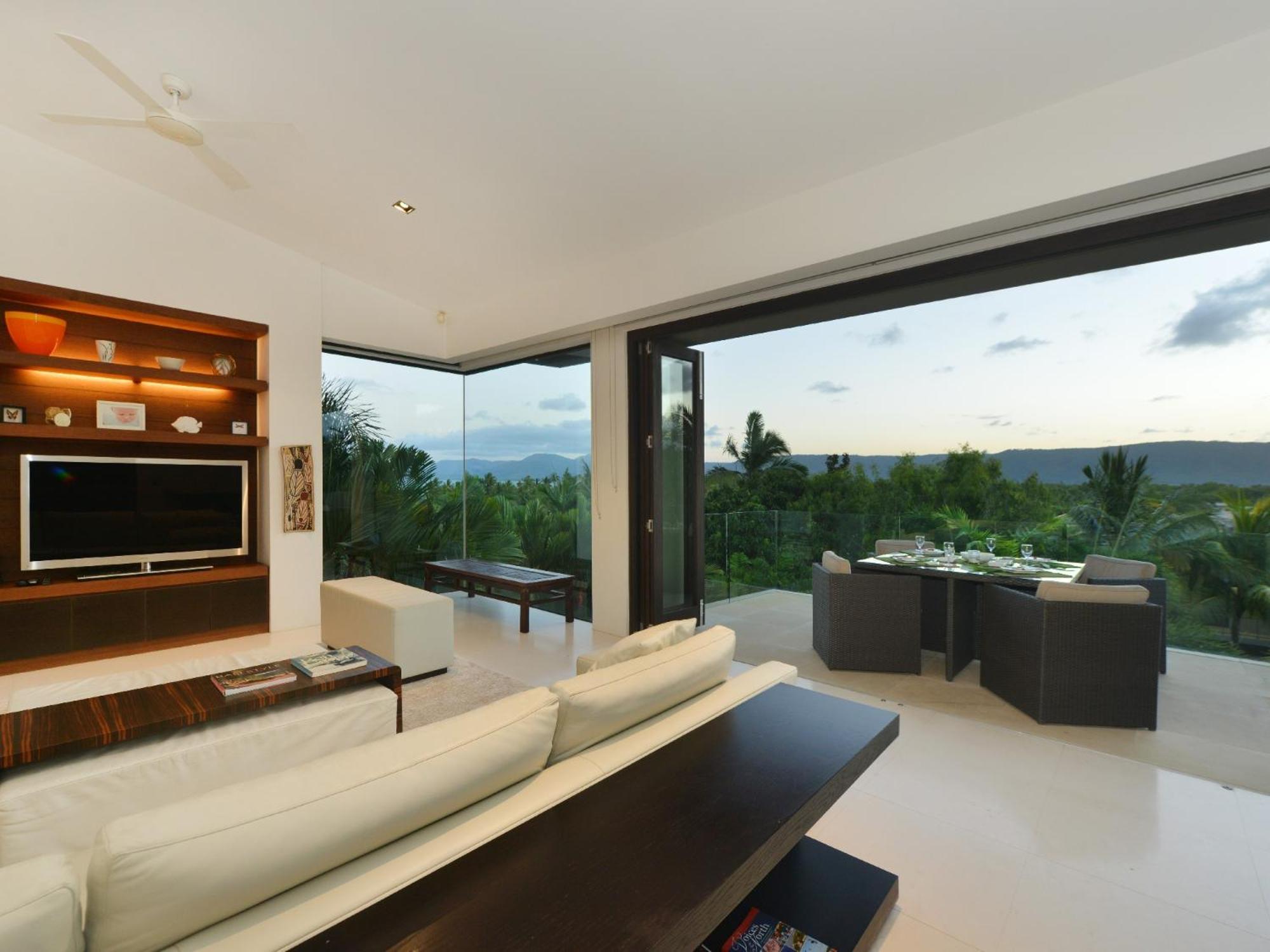Bayu On Street Holiday home