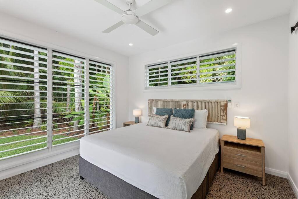 5 Cowrie Street - 4 Bedroom Beachside Queenslander Port Douglas