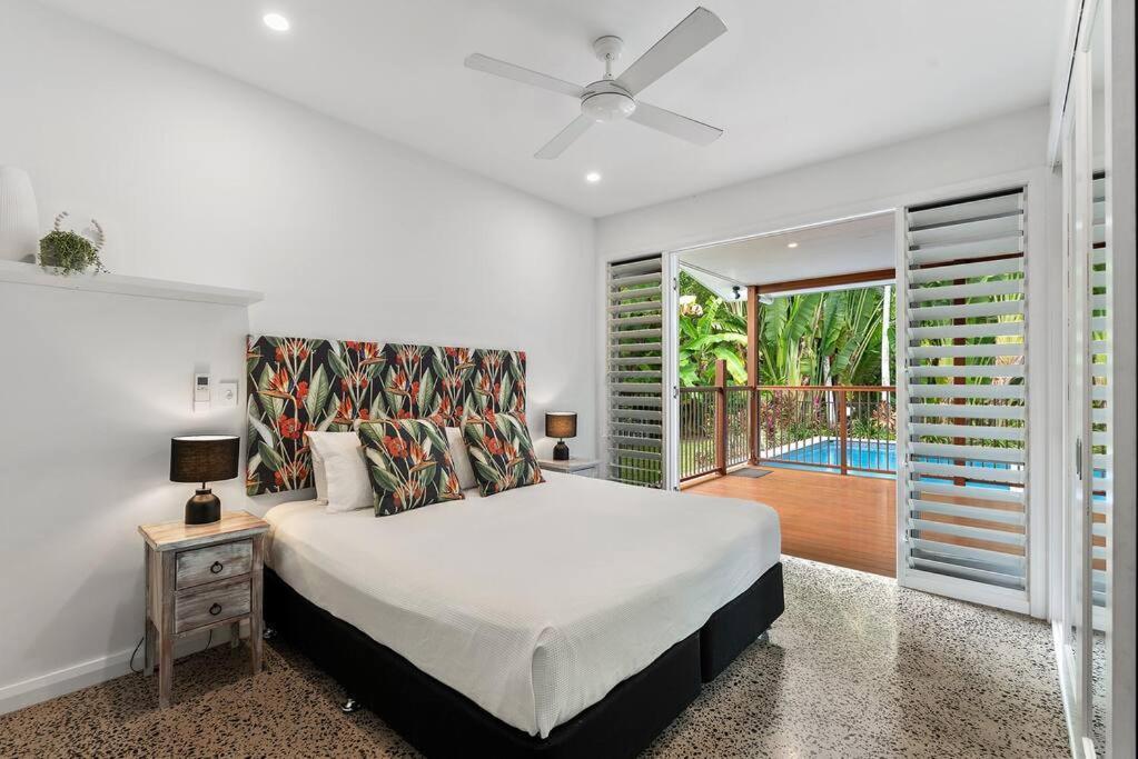 Holiday home 5 Cowrie Street - 4 Bedroom Beachside Queenslander Port Douglas
