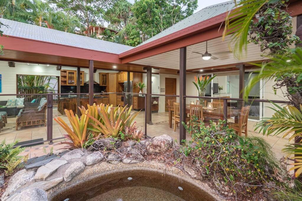 Holiday home 10 Wharf Street - A Tropical Family
