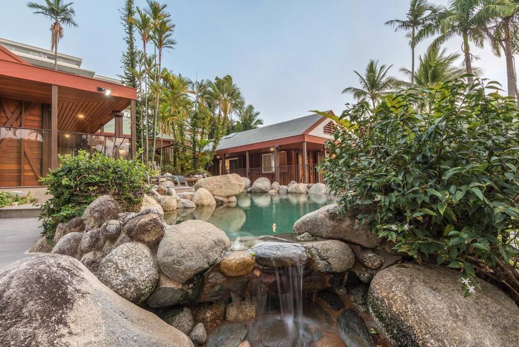 10 Wharf Street - A Tropical Family Holiday home