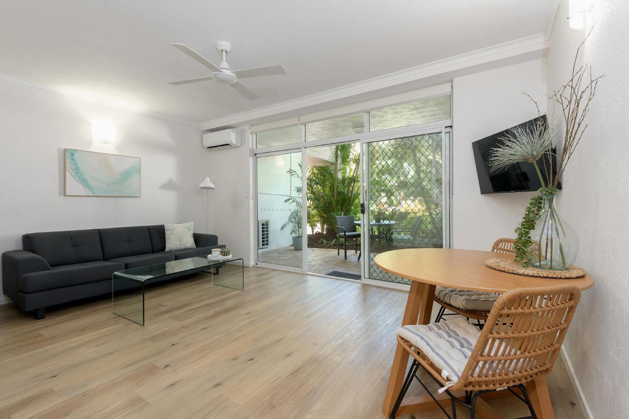 Ocean Palms Apartment *