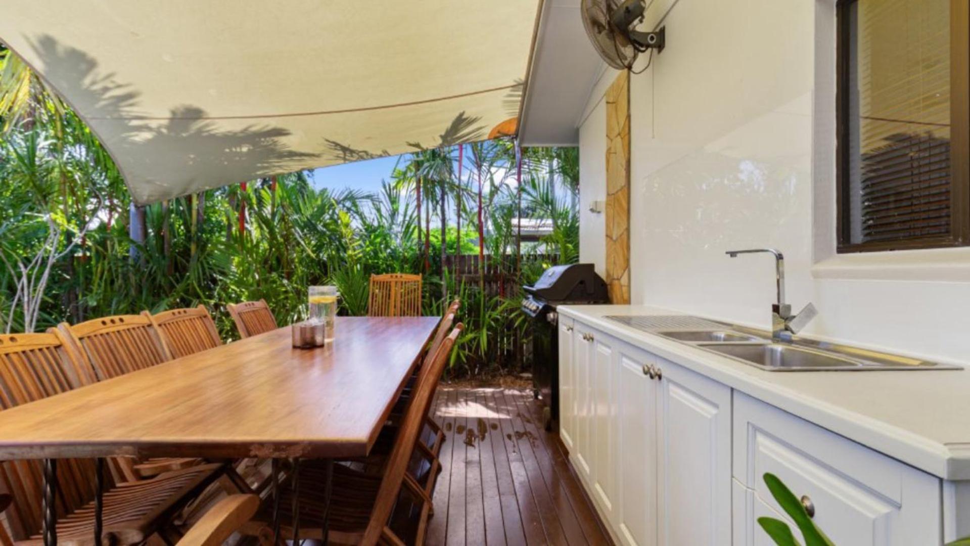 51 Reef Street * Port Douglas