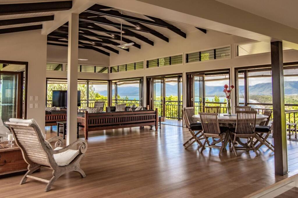 Bangalow - View In Holiday home Port Douglas