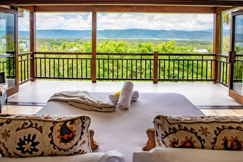 Bangalow - View In Holiday home *